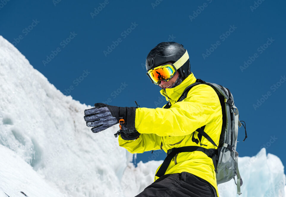 ski gloves, breathability, snowboard gloves mens