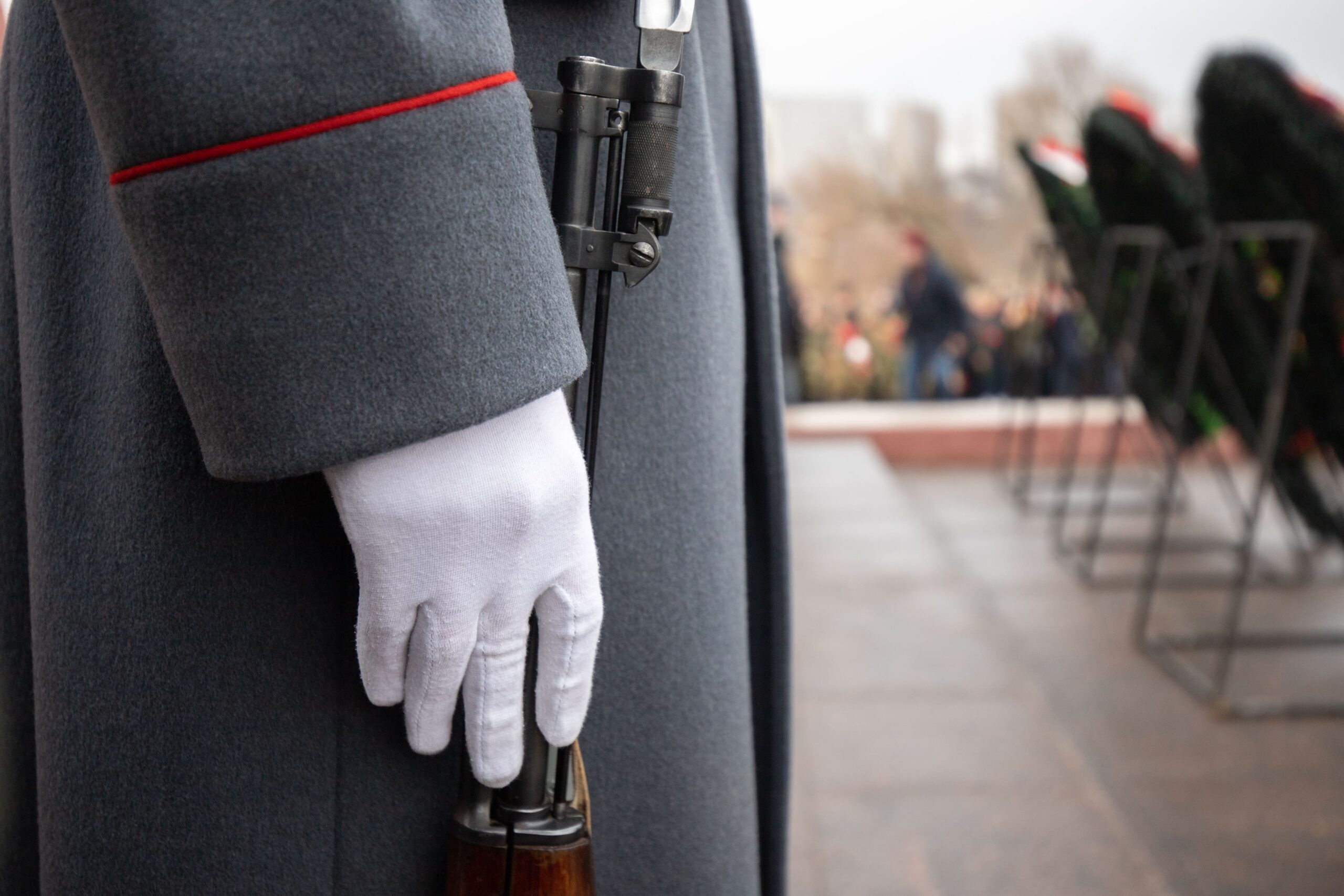 parade-gloves-3